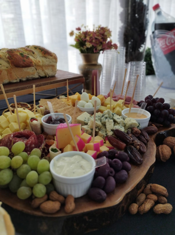 Buffet de Coquetel para Eventos de Empresas Valor Luz - Buffet para Confraternização de Empresas a Tarde