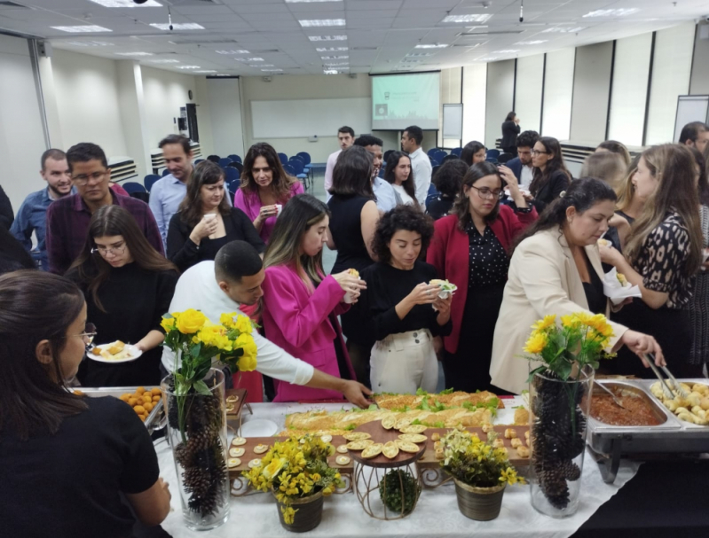 Contratar Buffet para Confraternização de Empresas a Tarde Liberdade - Buffet para Festa Empresarial